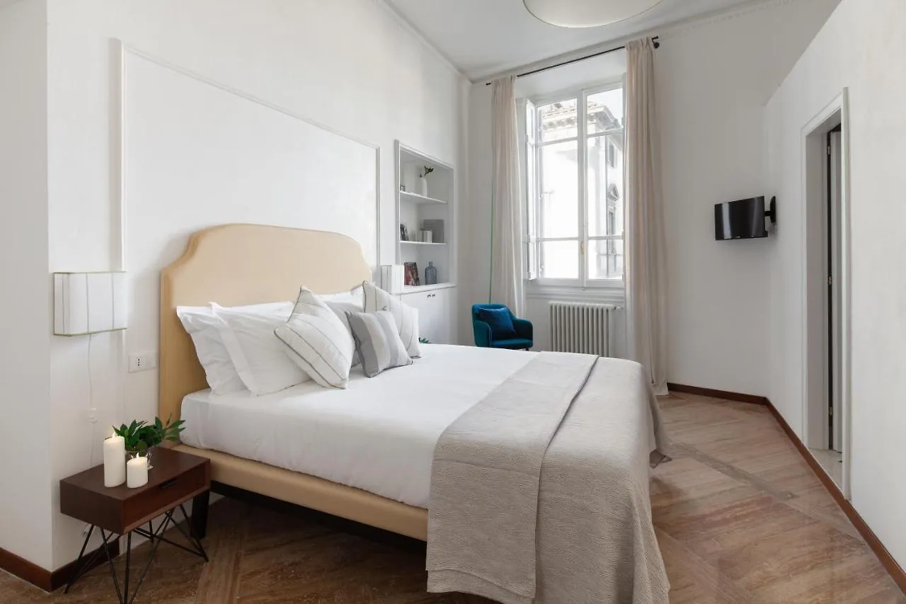 Crispi Guesthouse Florence 2*,