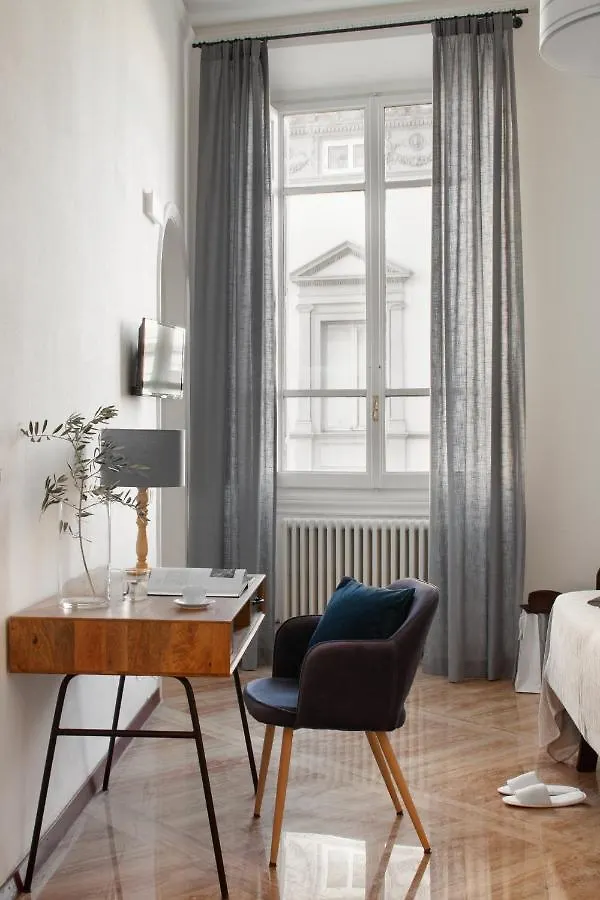 Crispi Guesthouse Florence 2*,  Italy